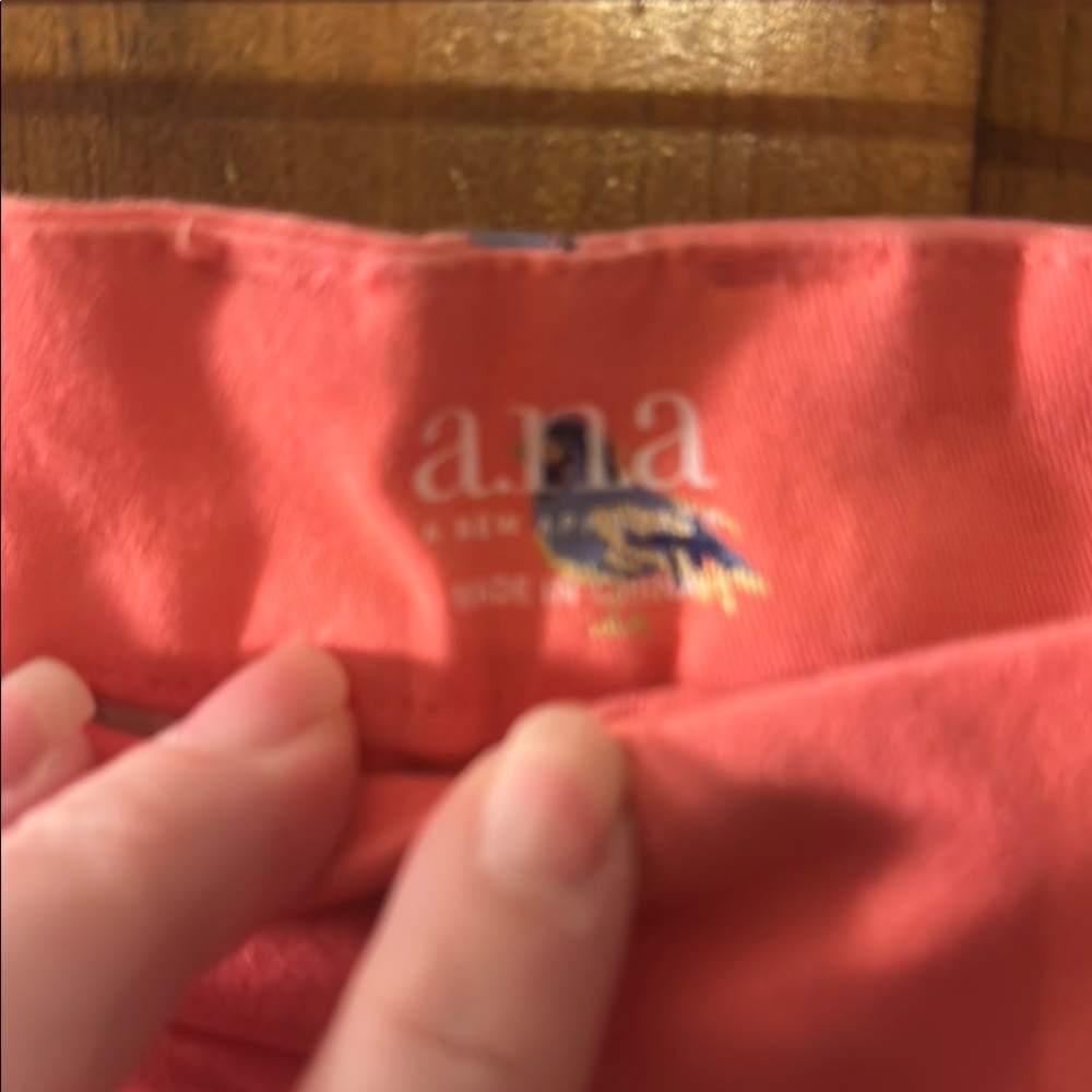 NWOT Women's Coral Bird Print Shorts - Picture 2 of 6
